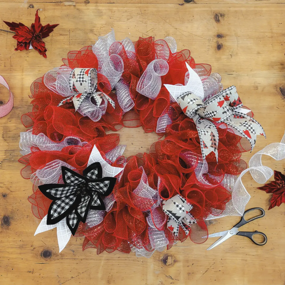 couronne de rubans Serres St-Élie Atelier couronne de rubans Serres St-Élie