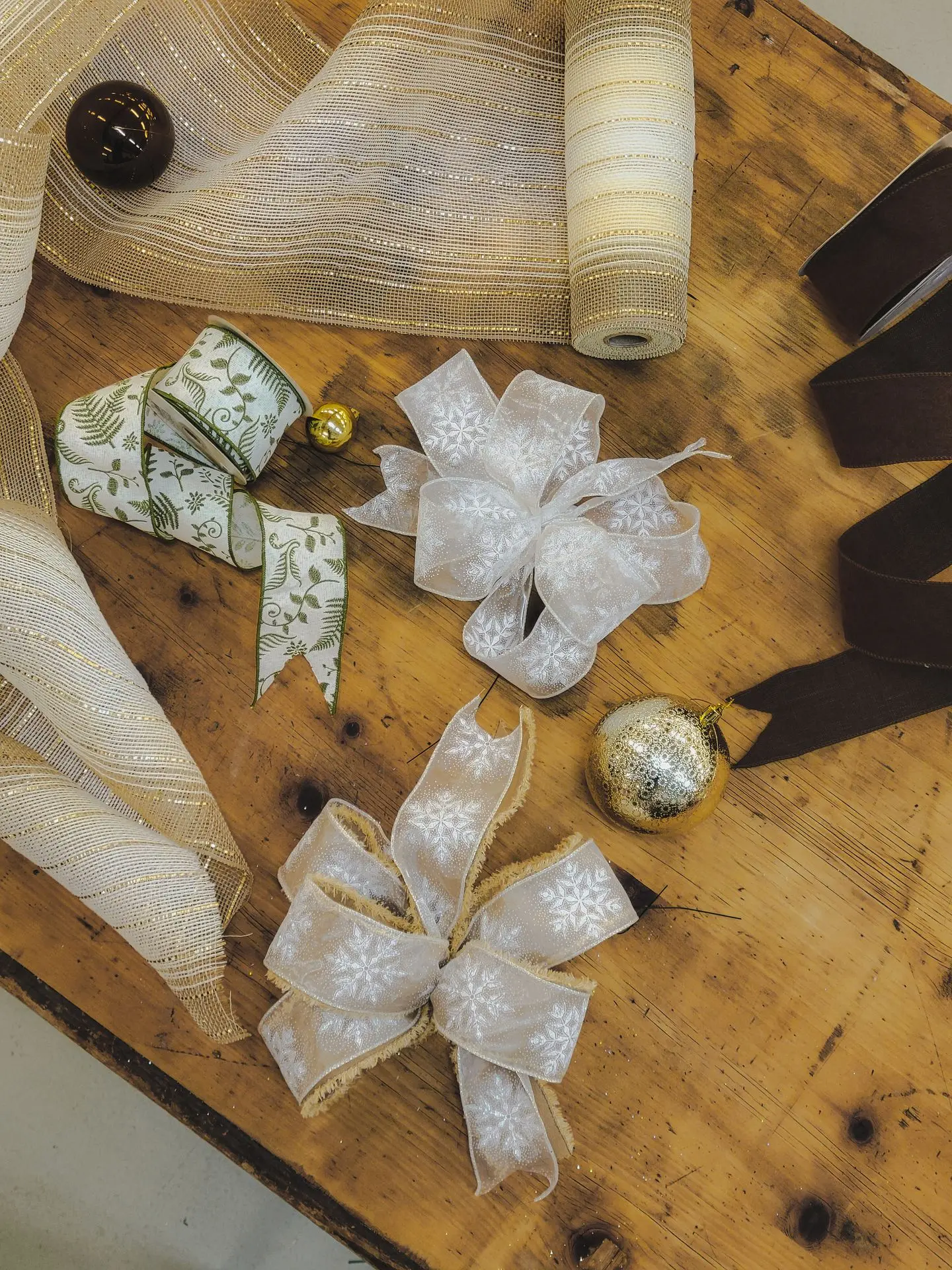 Boucle des fêtes Atelier Art de la boucle parfaite Serres St-Élie